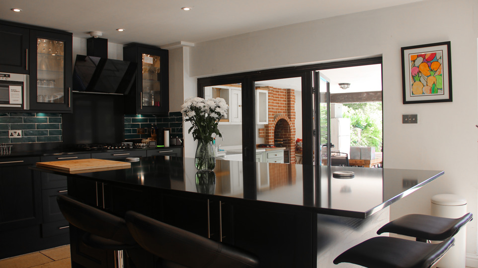 8 Bedroom Mansion In Farnborough